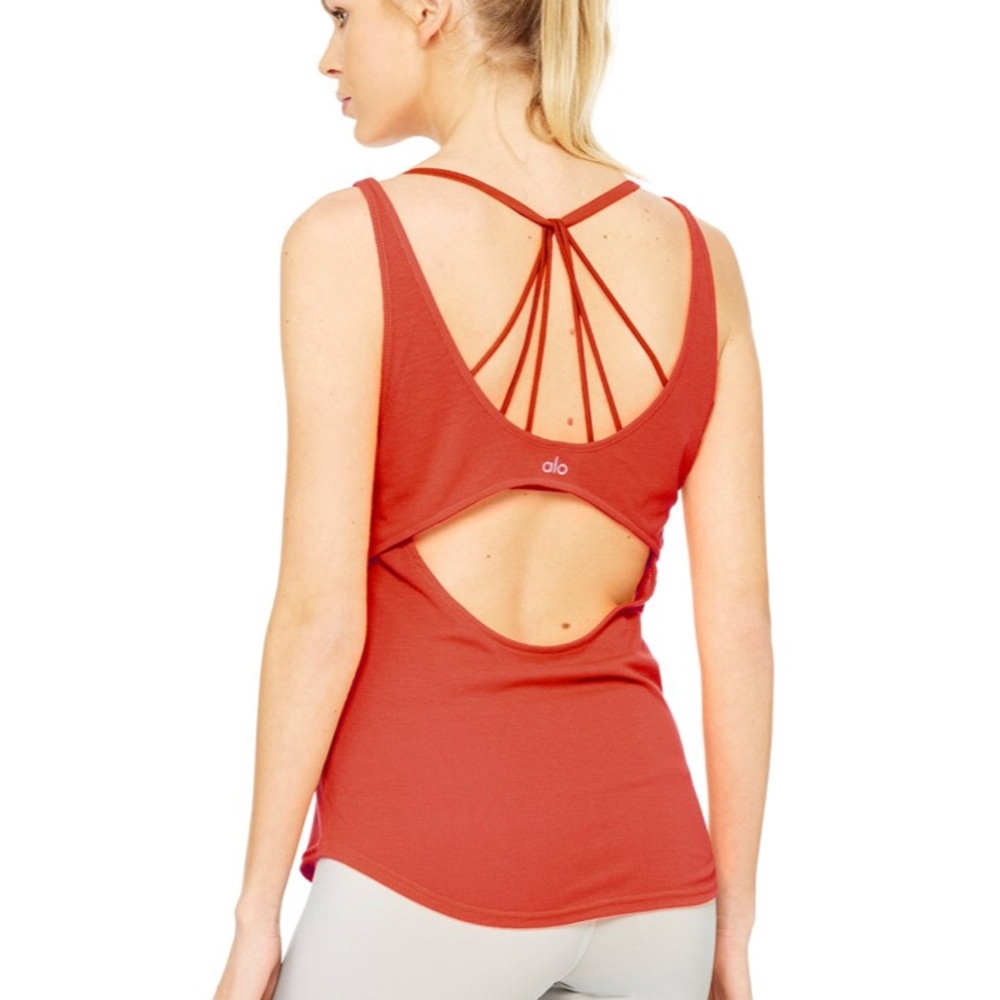 Alo Yoga sun bakes sculpt tank